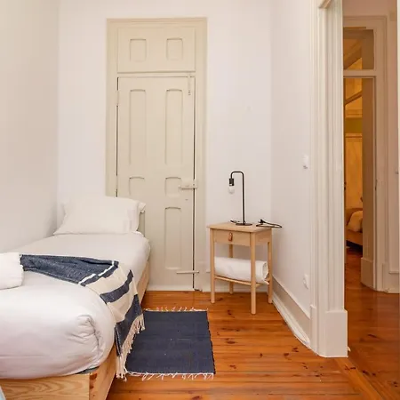 Apartment Anjos' Escape By Lovelystay Lisbon