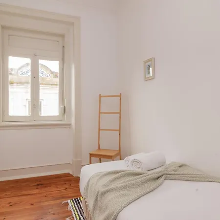 Apartment Anjos' Escape By Lovelystay Lisbon